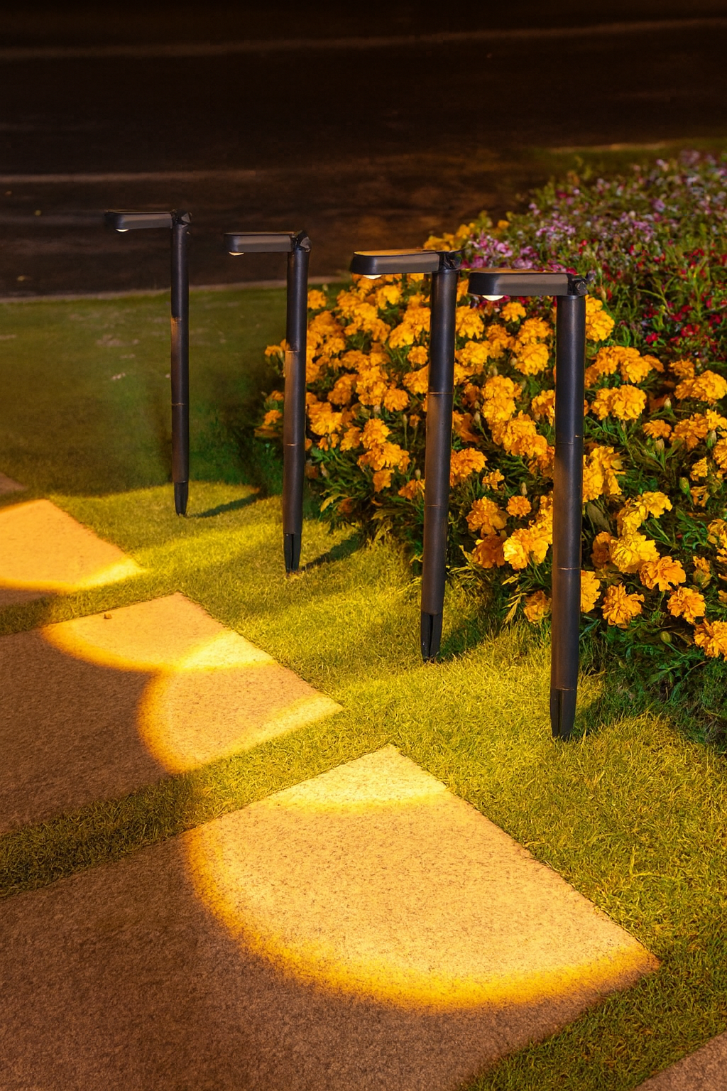 Solar Garden Path Light